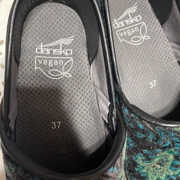 Dansko Shoes - Picture 3 of 5